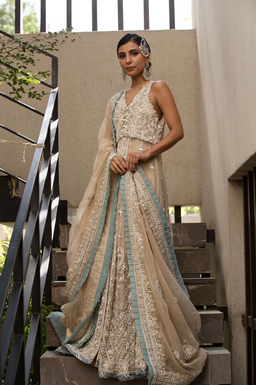 Selina Beige Set