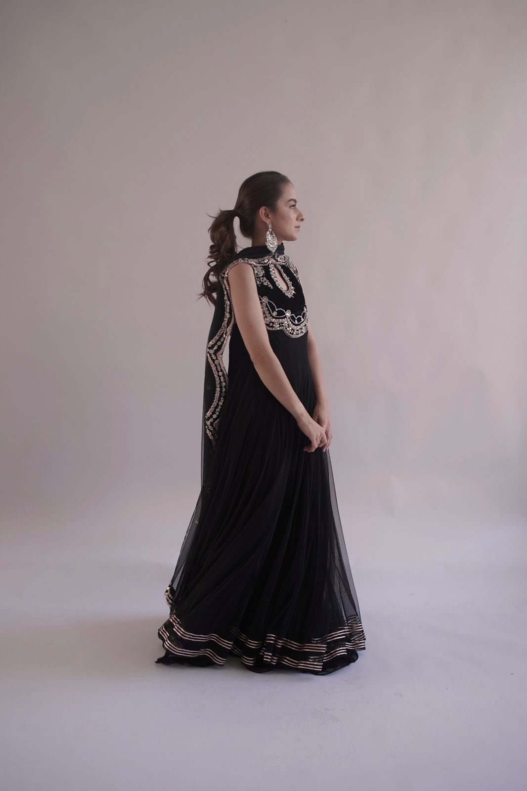Rania Roses Peshwas