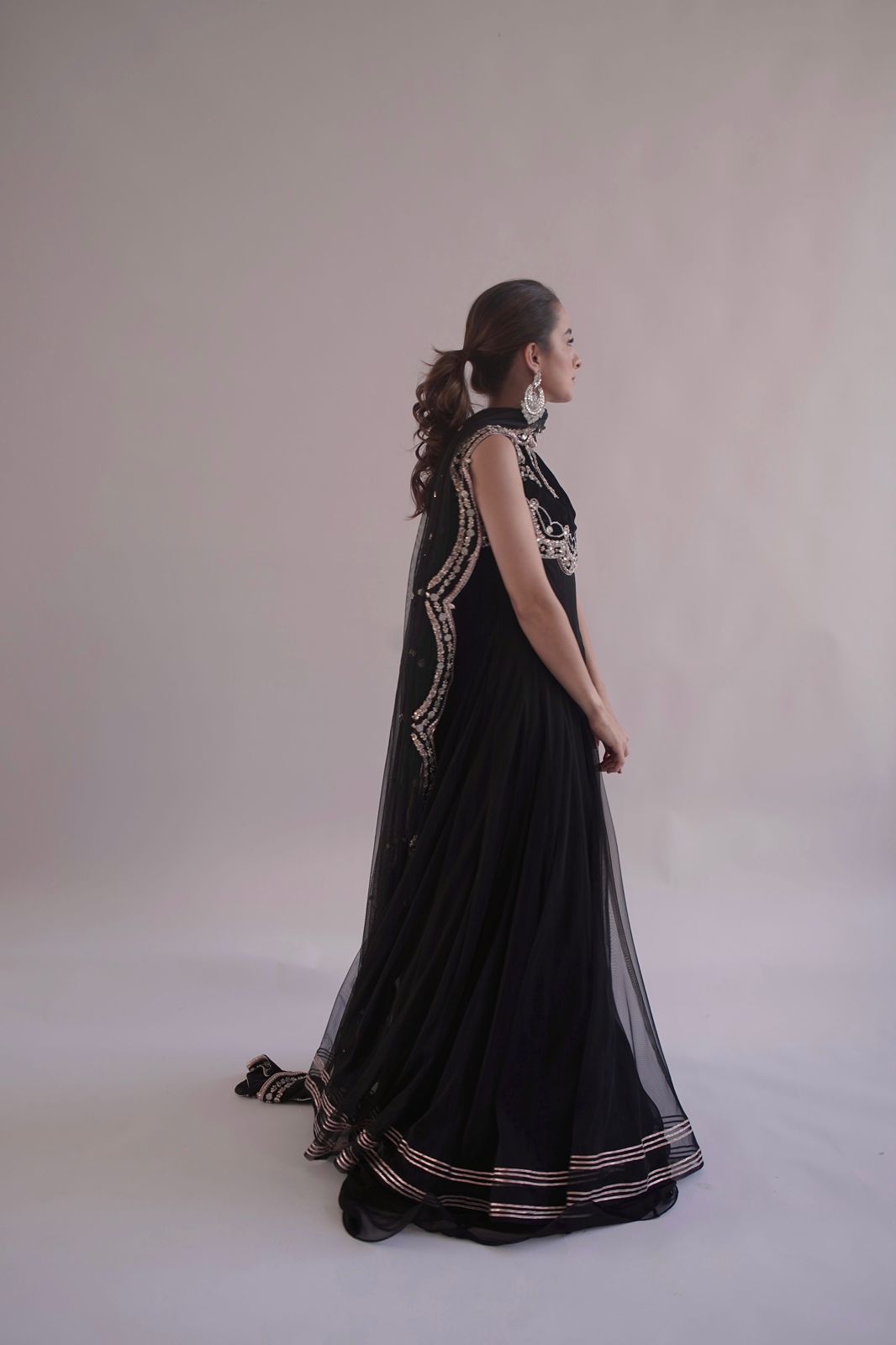 Rania Roses Peshwas