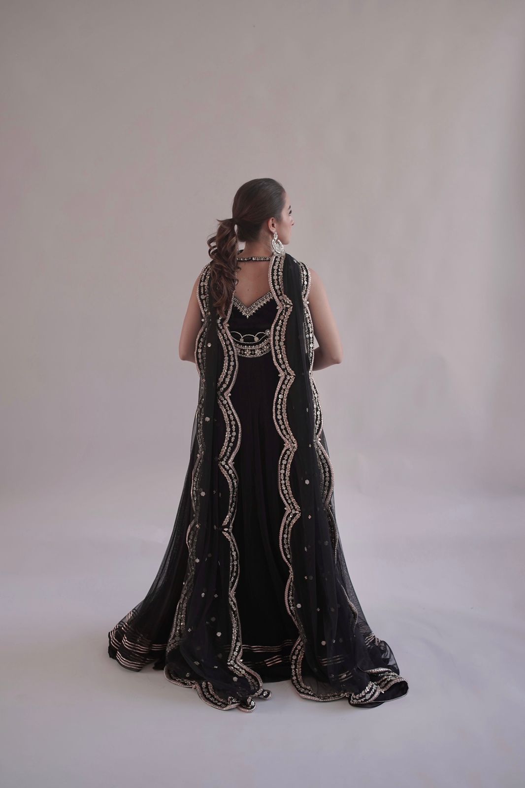 Rania Roses Peshwas