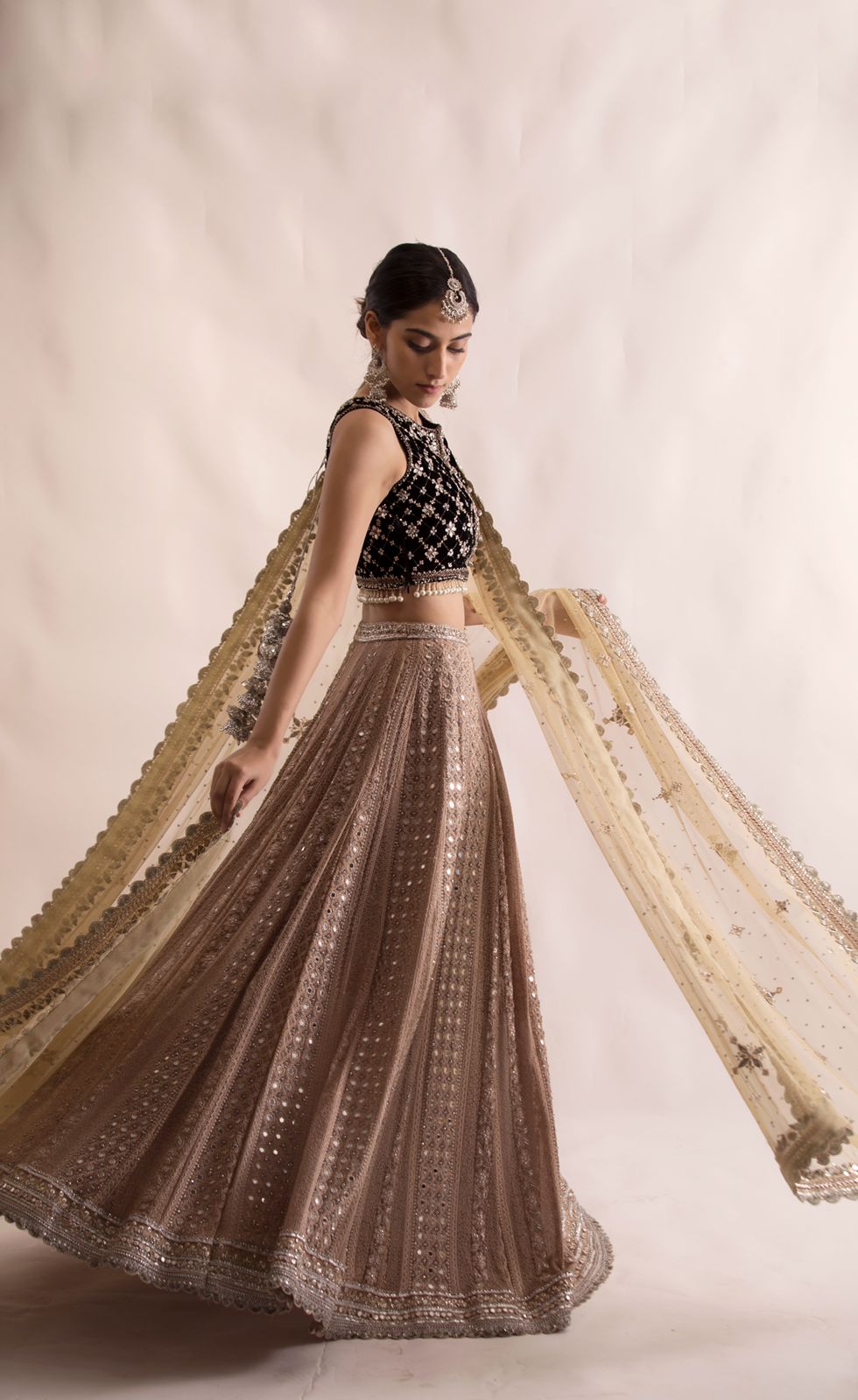 Aria Chikankari Lehenga